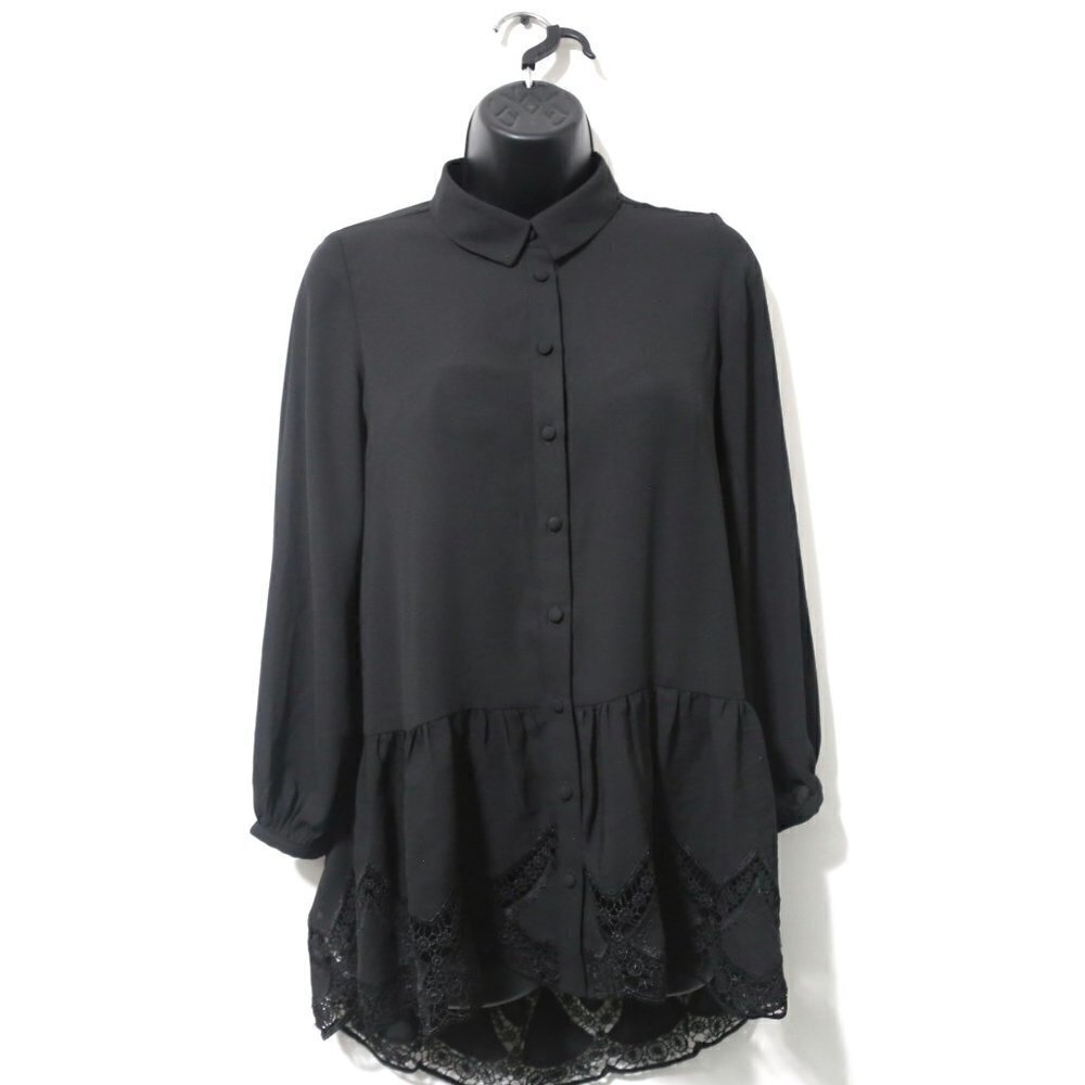 VINCE CAMUTO Holiday Peplum Button Down Stencil Blouse in Rich Black